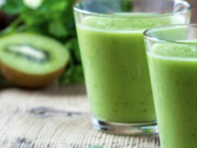 Smoothie anti-cellulite au thé vert, kiwis et Citron